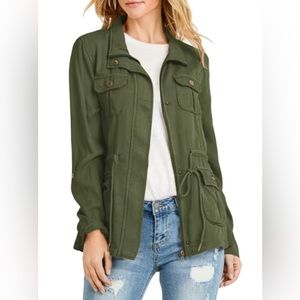 Olive/army green khaki cargo with pockets & waist drawstring jacket NWT fall 23’